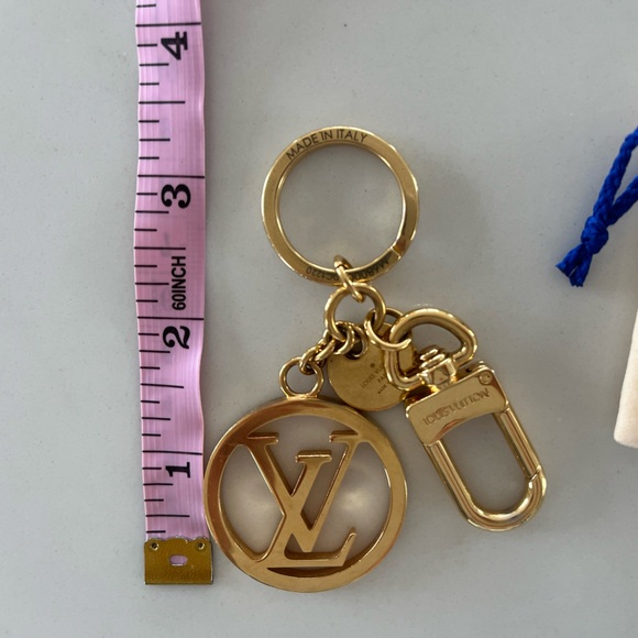 Louis Vuitton LV Circle Bag Charm and Key Ring Key Holder Gold 2020 Bag Jewelry - Picture 10 of 12